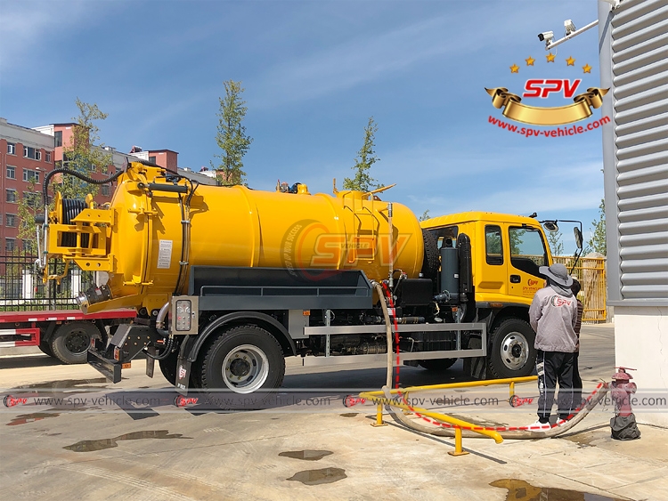 8,000 Litres Combined Vacuum Jet ISUZU - Water from Hydrant